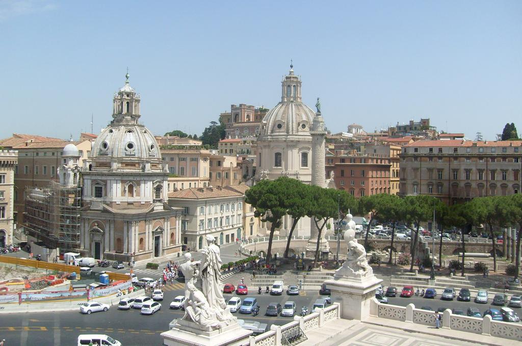 Viale Del Colosseo Bed & Breakfast Rome Exterior photo